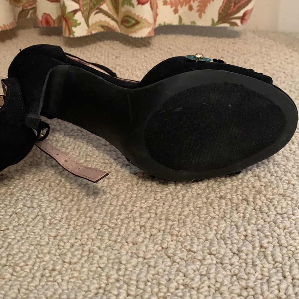 Betsey Johnson pumps - Picture 6 of 6